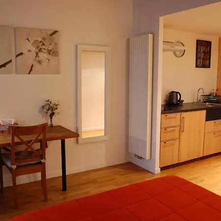 Dans Un Domaine Historique שוברוז